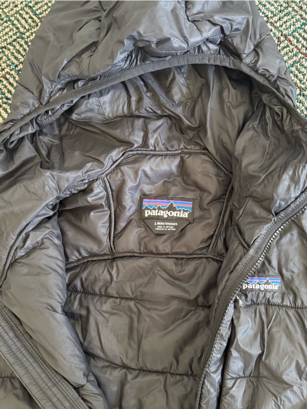 Patagonia Puffy - Picture 4 of 9